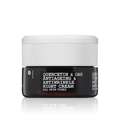 Closeup_8e766d34d06d2a88df3cc49ec950af83975d85bd_korres_antiwrinkle_night_cream_quercetinoak